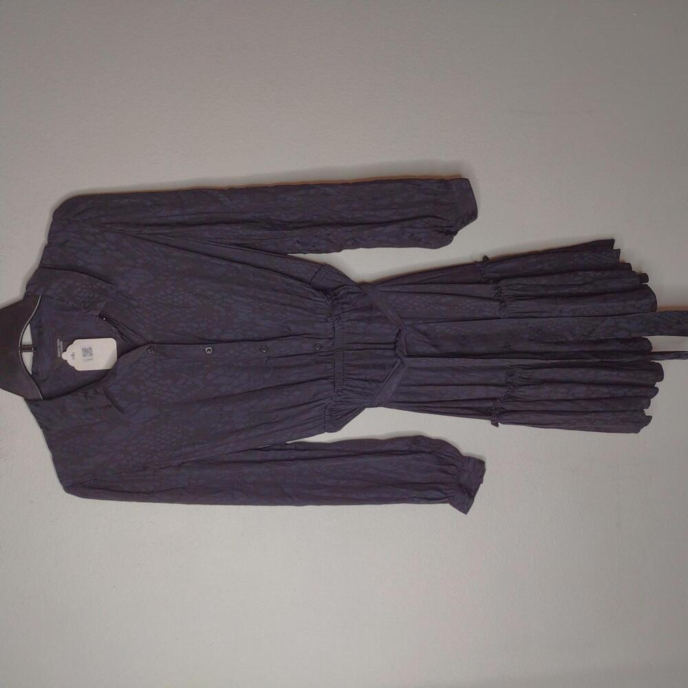 NWOT Simply Vera Women's Navy Dress Size Medium